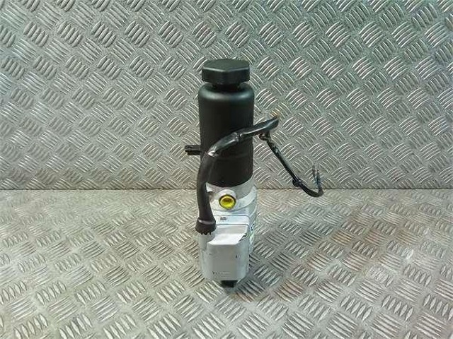 Pompa wspomagania hydraulicznego kierownicy A1684660501 MERCEDES
