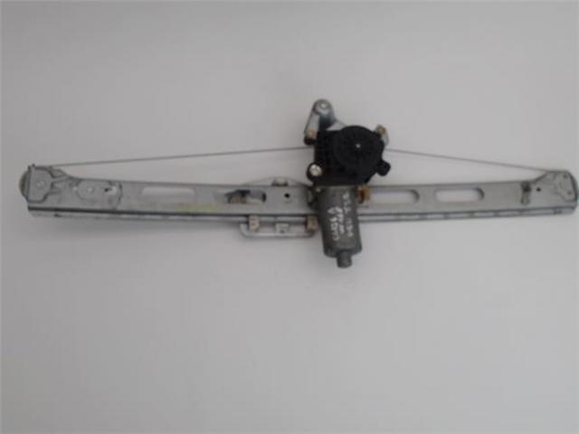 Mechanizm podnoszenia szyby drzwi przednich lewych A1687201146 MERCEDES