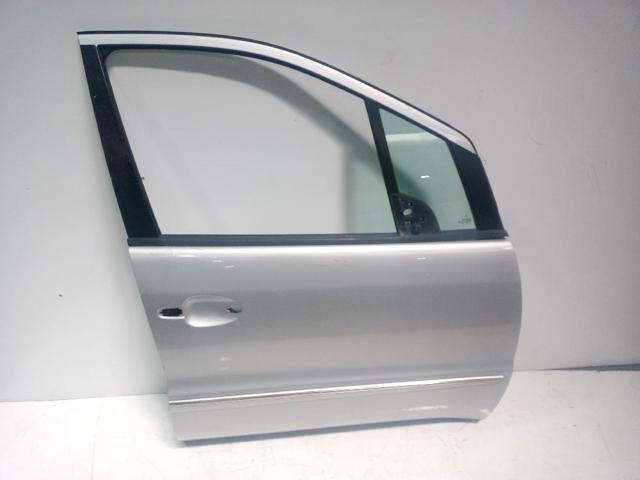 Drzwi przednie prawe A1687201405 MERCEDES