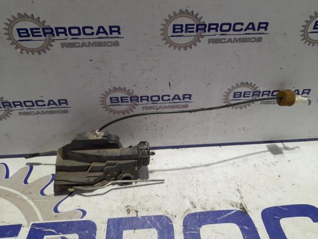 Zamek drzwi przednich prawych A1687202235 MERCEDES