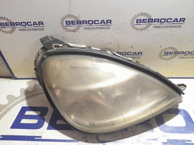 Reflektor prawy A1688200261 MERCEDES