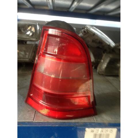 Lampa zespolona tylna lewa A1688200964 MERCEDES