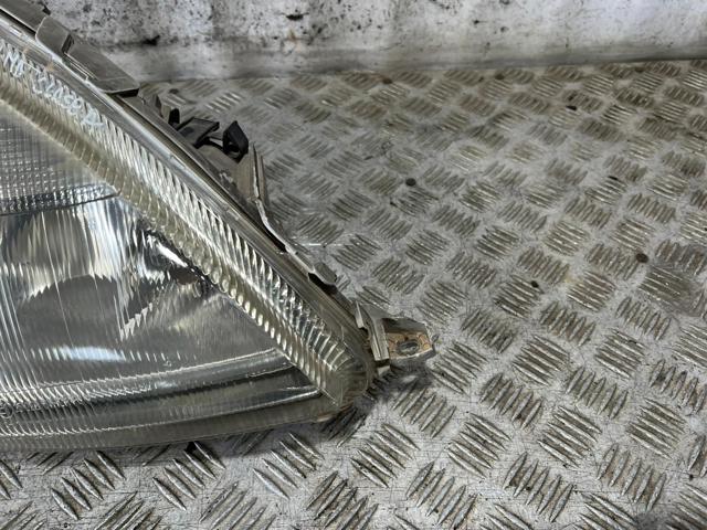 Reflektor prawy A1688201061 MERCEDES