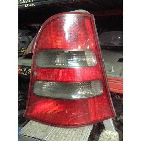 Lampa zespolona tylna prawa A1688203064 MERCEDES