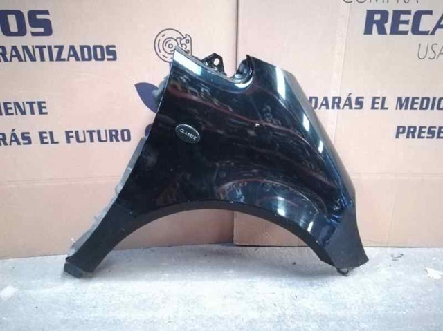 Błotnik przedni prawy A1688800818 MERCEDES