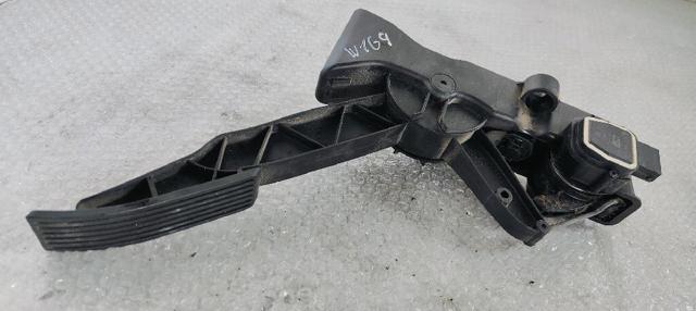 Pedał przyspieszenia (gazu) A1693000104 MERCEDES