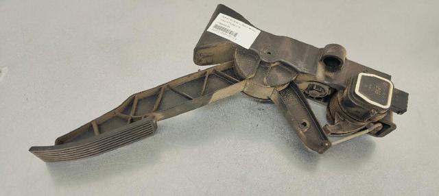 Pedał przyspieszenia (gazu) A1693000104 MERCEDES