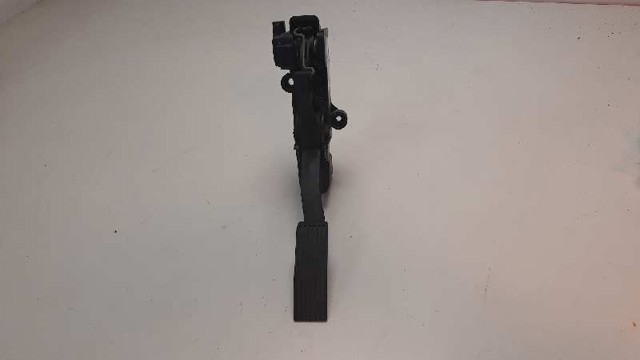 Pedał przyspieszenia (gazu) A1693000104 MERCEDES