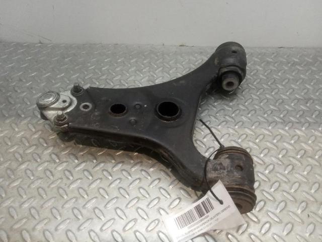 Wahacz zawieszenia przedniego dolny prawy A1693300607 MERCEDES