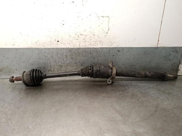 Półoś napędowa przednia prawa A1693705672 MERCEDES