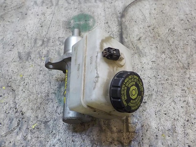 Główny cylinder hamulców A1694300101 MERCEDES