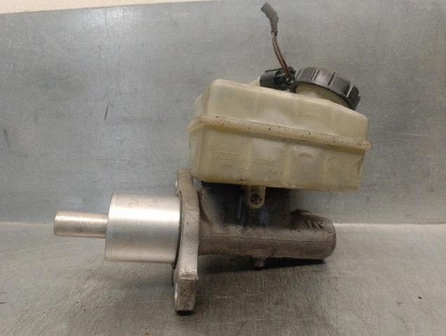 Zbiorniczek głównego cylindra hamulcowego (płynu hamulcowego) A1694300202 MERCEDES