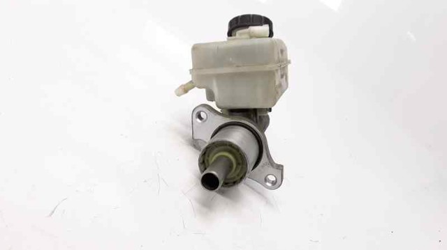 Zbiorniczek głównego cylindra hamulcowego (płynu hamulcowego) A1694300202 MERCEDES