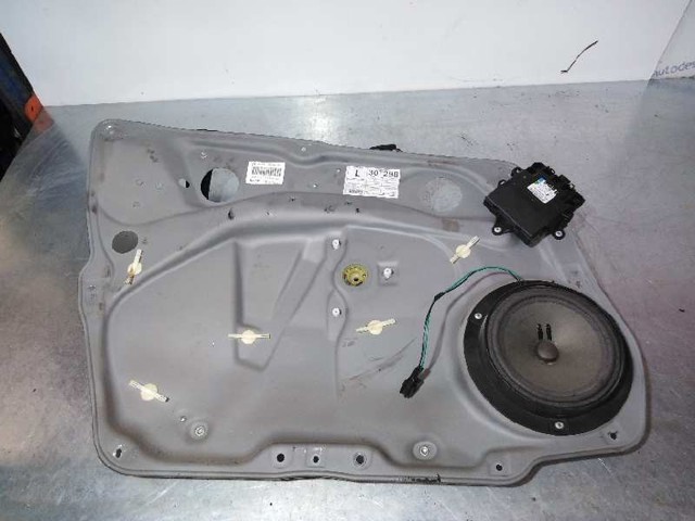 Mechanizm podnoszenia szyby drzwi przednich lewych A1697202979 MERCEDES