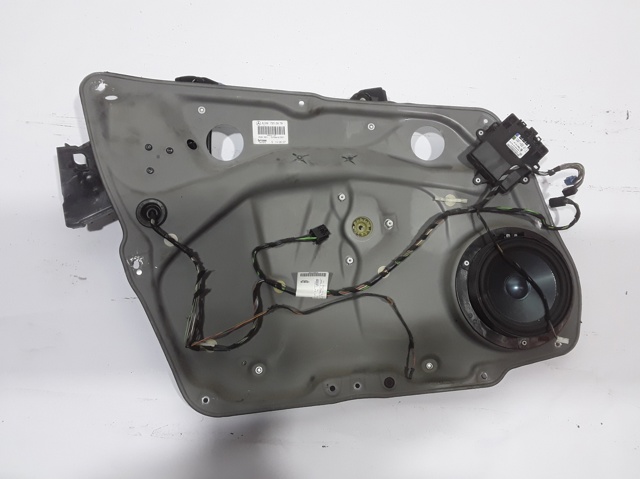 Mechanizm podnoszenia szyby drzwi przednich lewych A1697202979 MERCEDES
