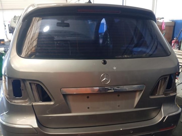 Drzwi tylne (bagażnika 3/5) A1697400905 MERCEDES