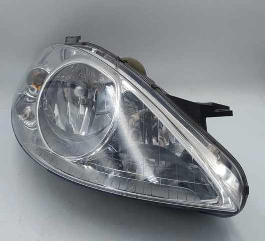 Reflektor prawy A1698200261 MERCEDES