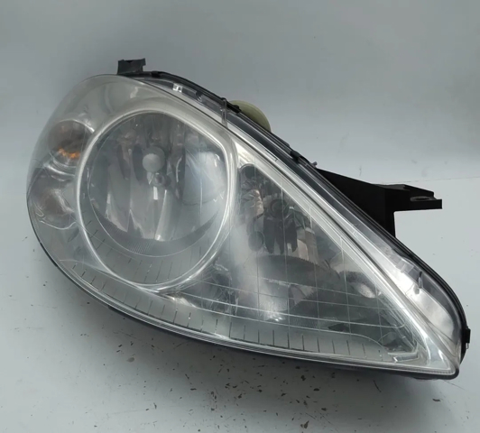 Reflektor prawy A1698200261 MERCEDES