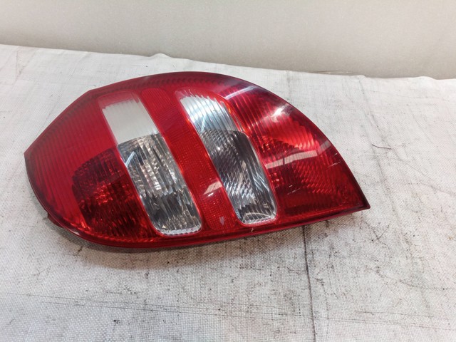 Lampa zespolona tylna prawa A1698200464R MERCEDES