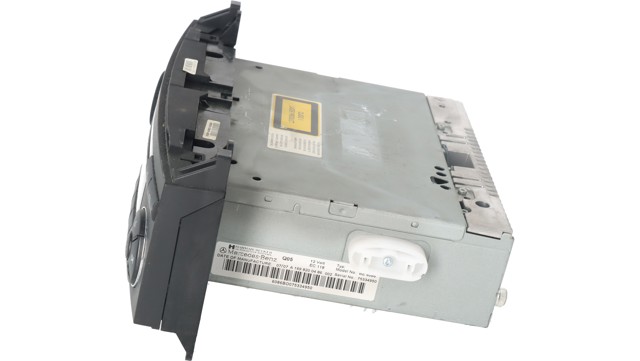 Radioodtwarzacz (radio AM/FM) A1698200486 MERCEDES