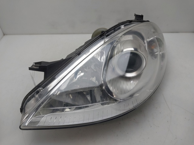 Reflektor lewy A1698200561 MERCEDES