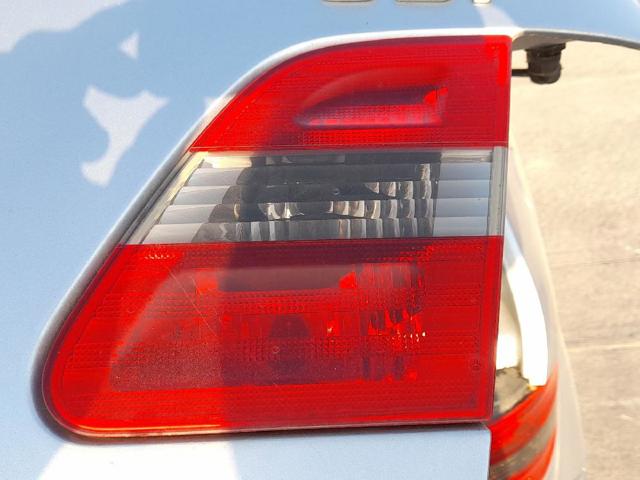 Kupić Lampa zespolona tylna prawa Mercedes B  W245 w dobrej cenie