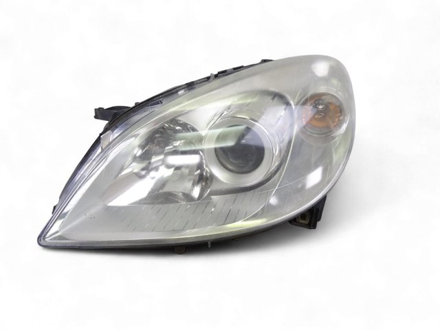 Reflektor lewy A1698201761 MERCEDES