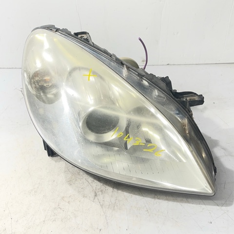 Reflektor prawy A1698201861 MERCEDES