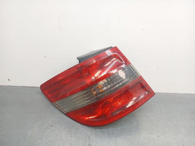 Lampa zespolona tylna lewa zewnętrzna A1698202564 MERCEDES