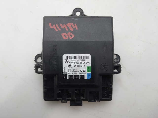 Mechanizm podnoszenia szyby drzwi przednich prawych A1698206826 MERCEDES
