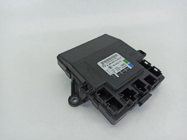 Mechanizm podnoszenia szyby drzwi przednich prawych A1698207226 MERCEDES