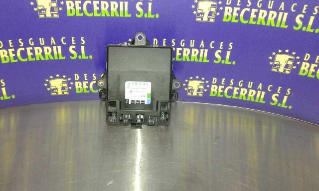 Mechanizm podnoszenia szyby drzwi przednich prawych A1698207226 MERCEDES