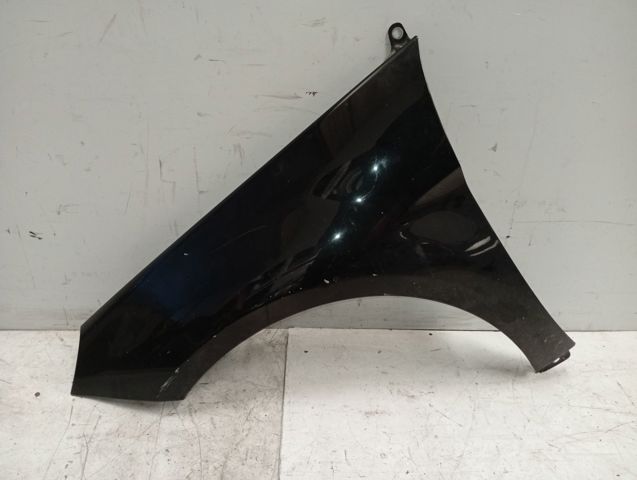 Błotnik przedni lewy A1698800518 MERCEDES
