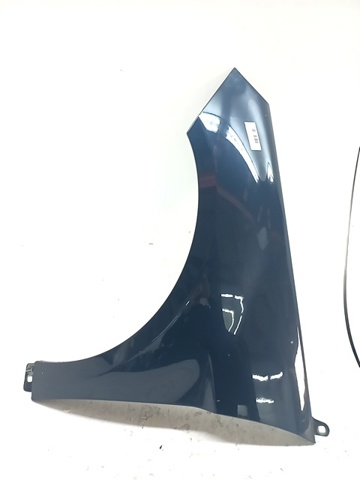 Błotnik przedni lewy A1698800518 MERCEDES