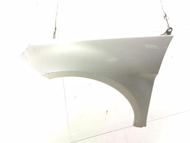 Błotnik przedni lewy A1698800518 MERCEDES