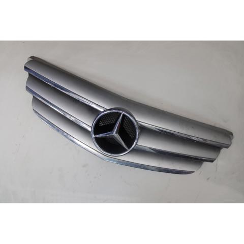 Atrapa chłodnicy A1698800883 MERCEDES