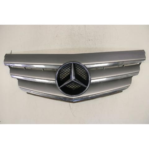 Atrapa chłodnicy A1698800883 MERCEDES