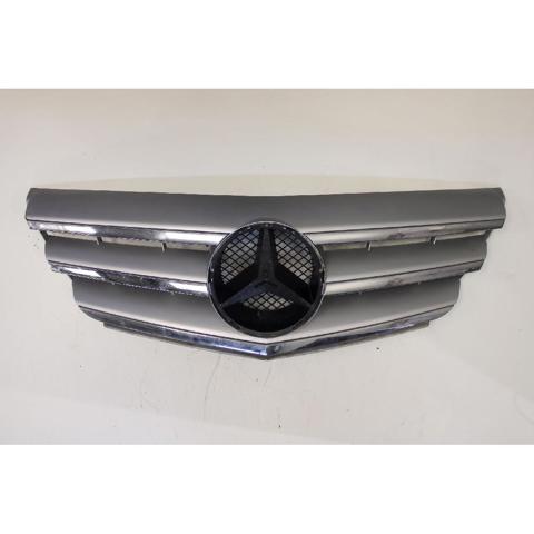 Atrapa chłodnicy A1698800883 MERCEDES