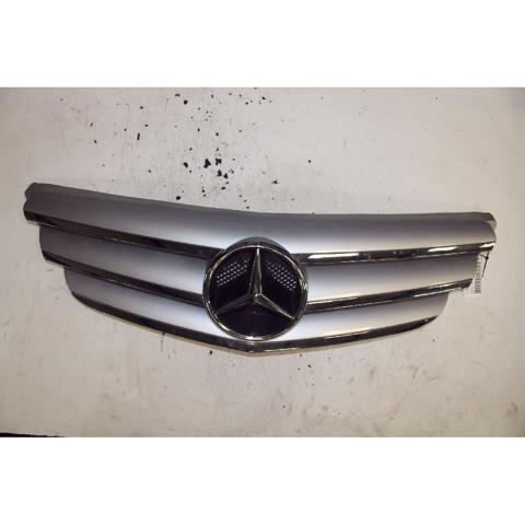 Atrapa chłodnicy A1698800883 MERCEDES