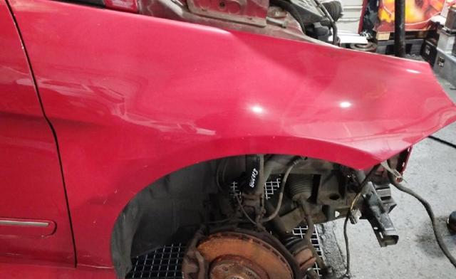 Błotnik przedni prawy A1698801018 MERCEDES