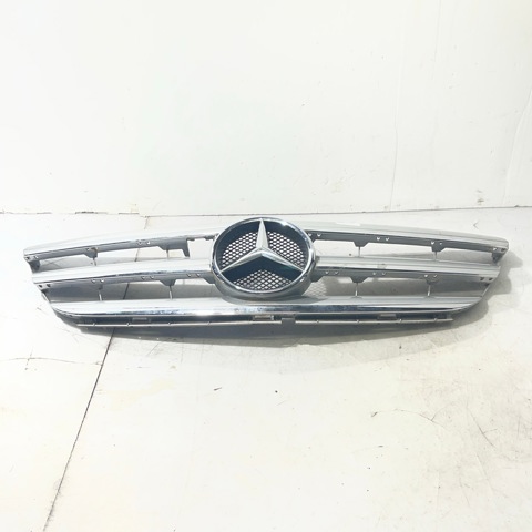 Atrapa chłodnicy do Mercedes B W245