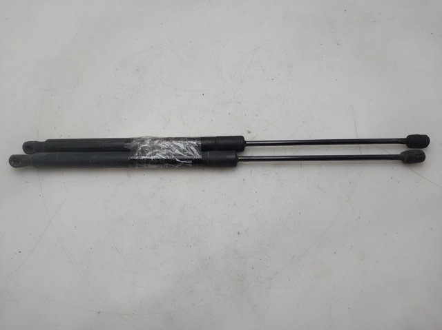 Amortyzator klapy bagażnika (3/5 drzwi-tylnych) A1699800864 MERCEDES