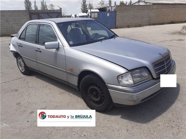 Wahacz zawieszenia przedniego dolny prawy A1703300207 MERCEDES