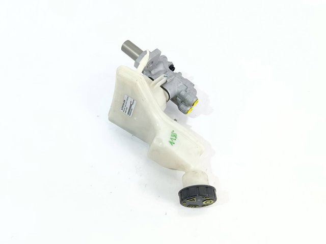 Zbiorniczek głównego cylindra hamulcowego (płynu hamulcowego) A1774304300 MERCEDES
