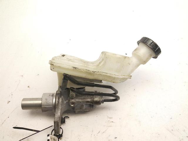 Zbiorniczek głównego cylindra hamulcowego (płynu hamulcowego) A1774304300 MERCEDES