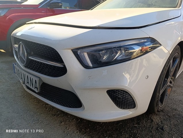 Zderzak przedni Mercedes A W177