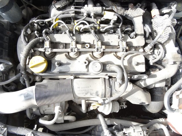 Silnik w komplecie A17DTS OPEL