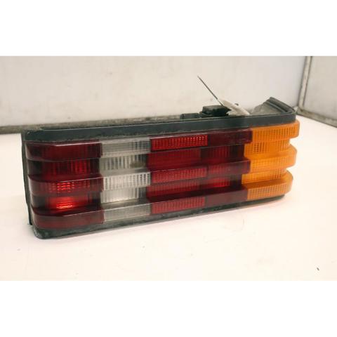 Kupić Lampa zespolona tylna lewa Mercedes C  W201 w dobrej cenie