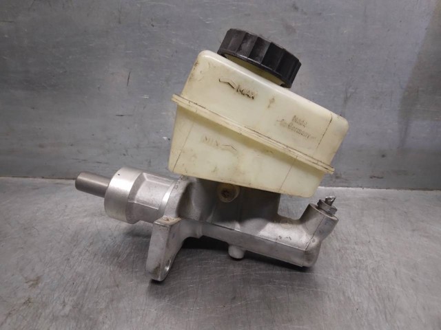 Zbiorniczek głównego cylindra hamulcowego (płynu hamulcowego) A2024300202 MERCEDES