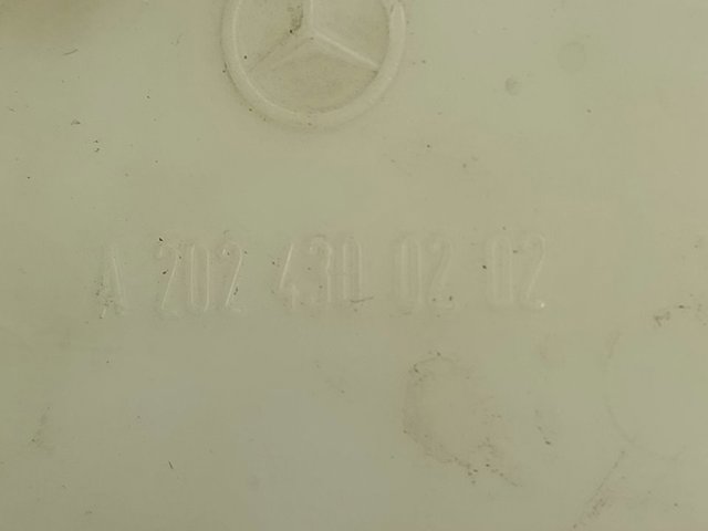 Zbiorniczek głównego cylindra hamulcowego (płynu hamulcowego) A2024300202 MERCEDES